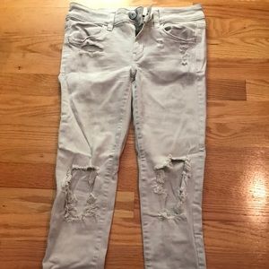 American Eagle jeans light wash bleach distressed